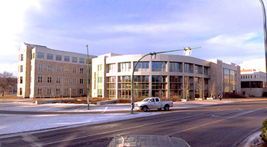 360 degree ladybug camera image of Univeristy of Saskatchewan Health Scienes Building approaching from College Drive Dr. in Sasaktoon, Canada.